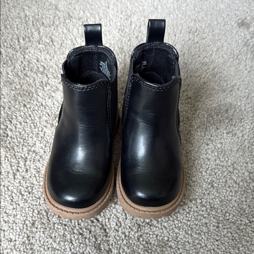 Old Navy Black and Tan Chelsea Boots with Modern Sole